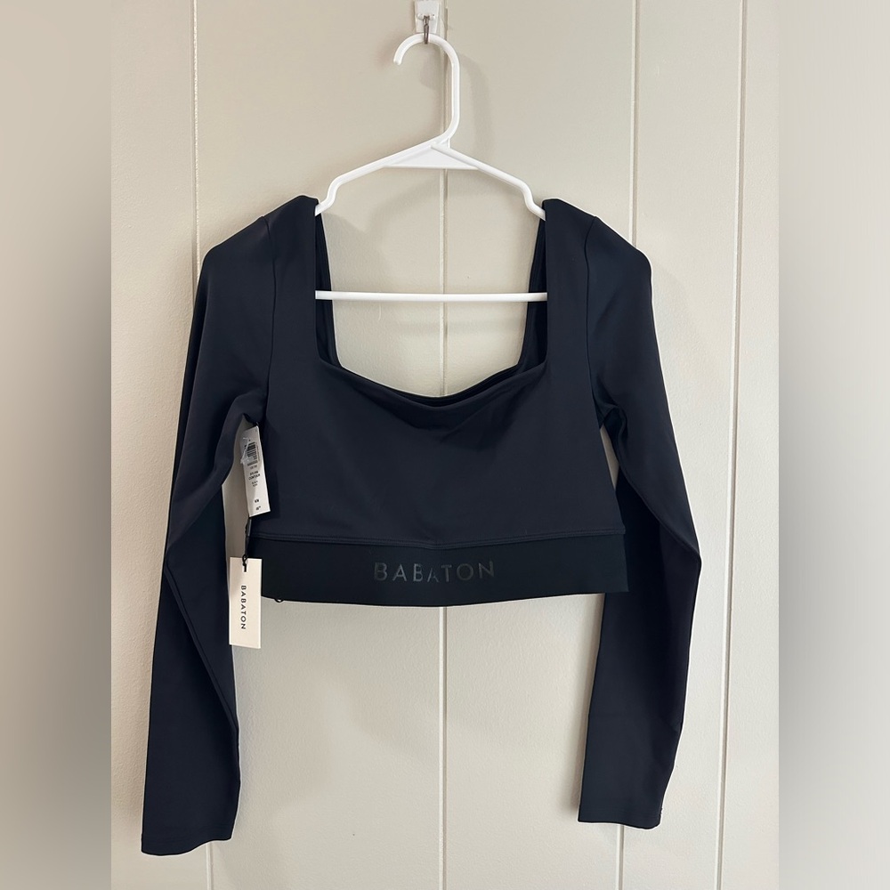 NWT ARITZIA BABATON LONG SLEEVE CROP TOP